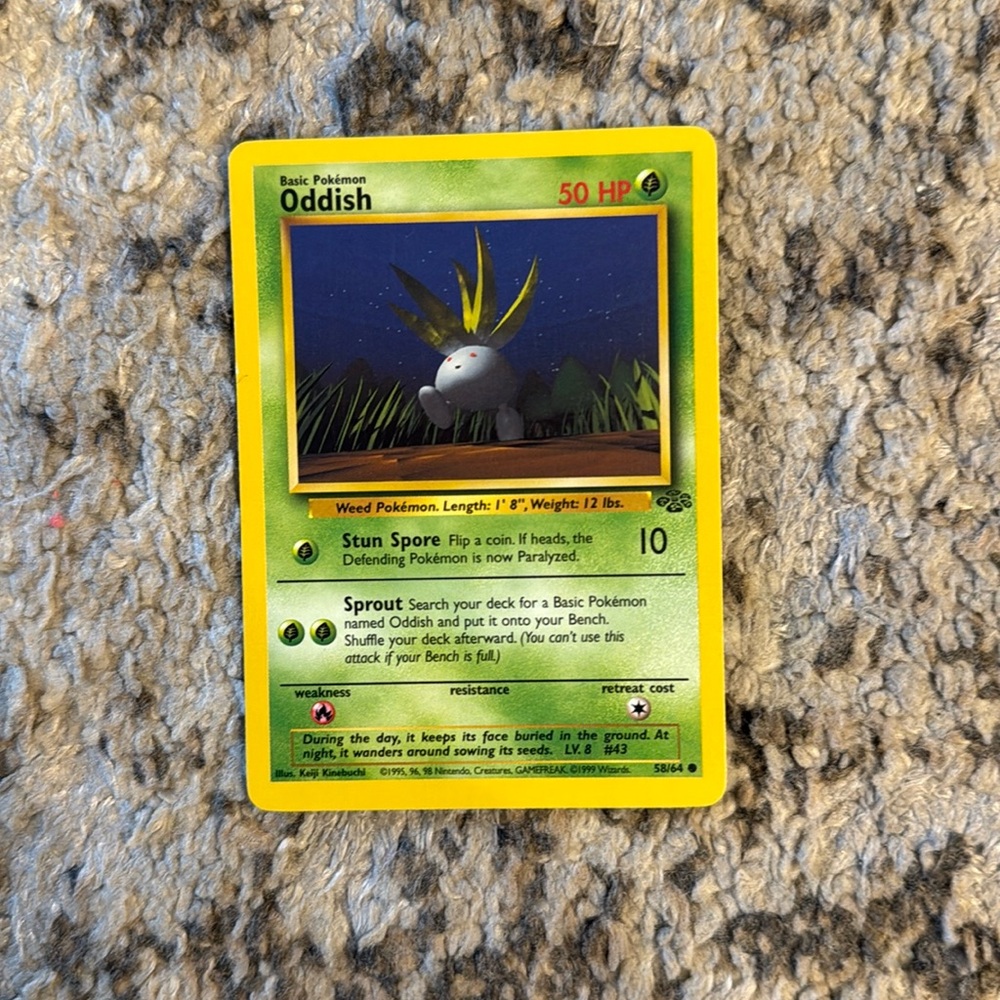 Oddish Pokémon Card